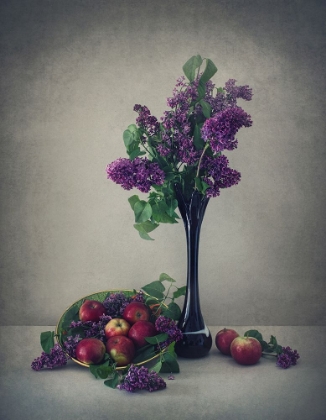 Picture of STILL LIFE WITH LILAC