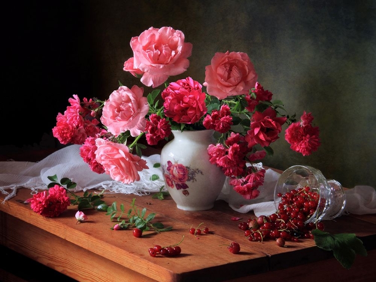 Picture of STILL LIFE WITH ROSES AND BERRIES