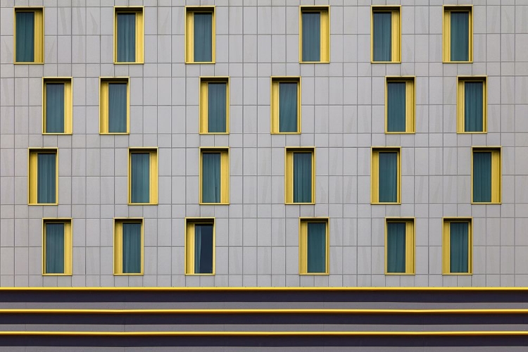 Picture of YELLOW WINDOWS