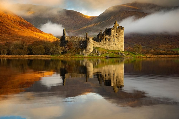 Picture of KILCHURN CASTLE