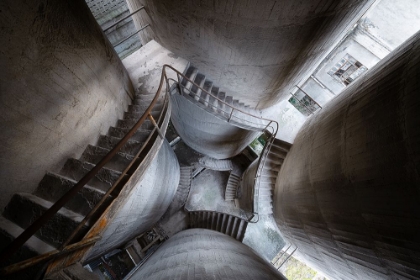 Picture of CONCRETE STAIRS AND PILLARS