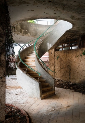 Picture of CURVED STAIRCASE
