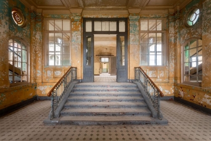 Picture of IMPRESSIVE STAIRCASE