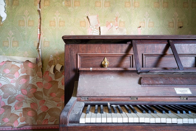 Picture of PIANO CLOSE-UP