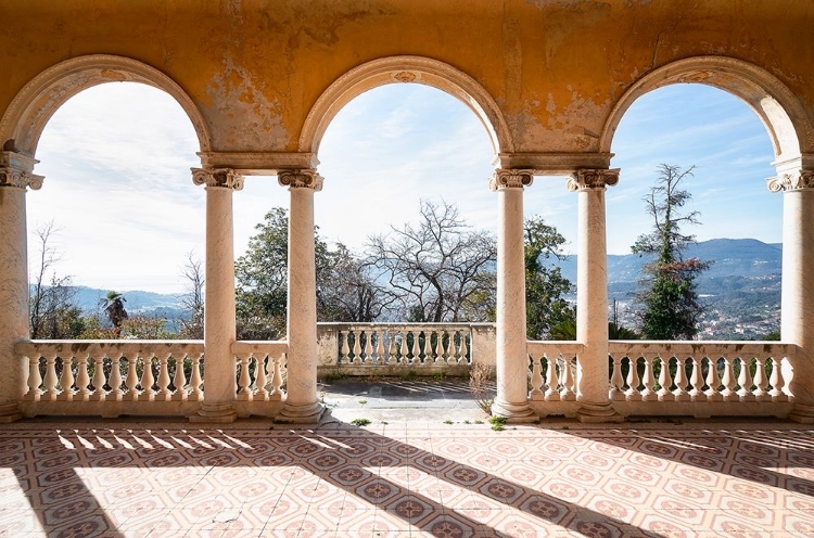 Picture of TERRACE ENTRANCE