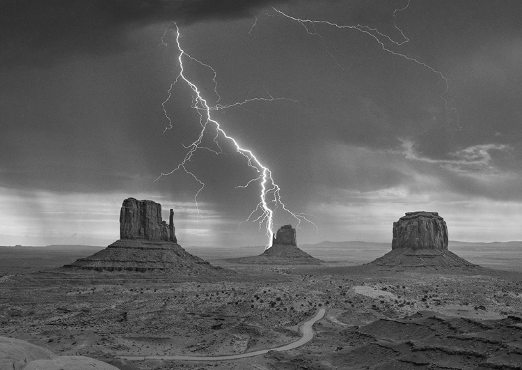 Picture of STORM ON MONUMENT VALLEY - UTAH (BANDW)