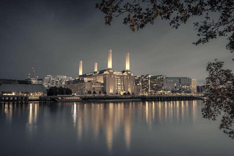 Picture of BATTERSEA POWER STATION, LONDON