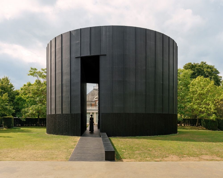 Picture of SERPENTINE PAVILION