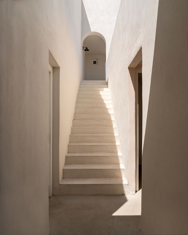 Picture of STAIRCASE TO THE LIGHT