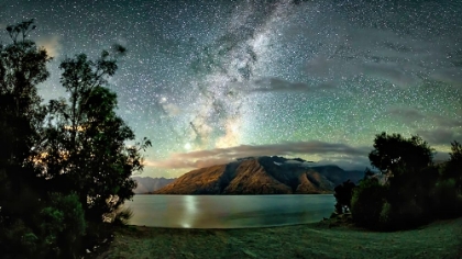 Picture of LAKE TE ANAU NZ