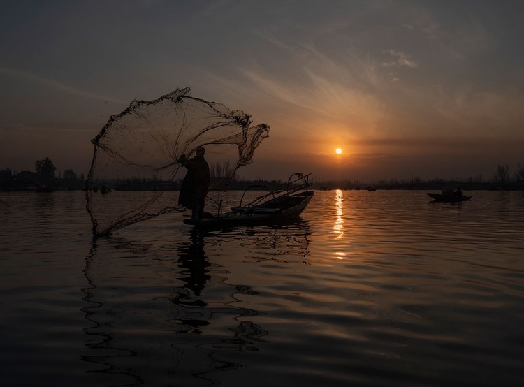 Picture of SUNSET FISHING AT DAL