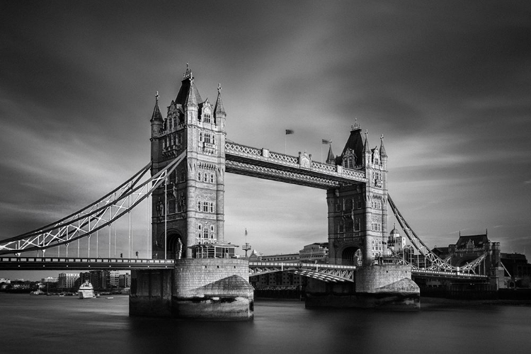 Picture of ICONIC TOWER BRIDGE