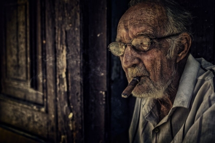 Picture of MAN ON PORCH