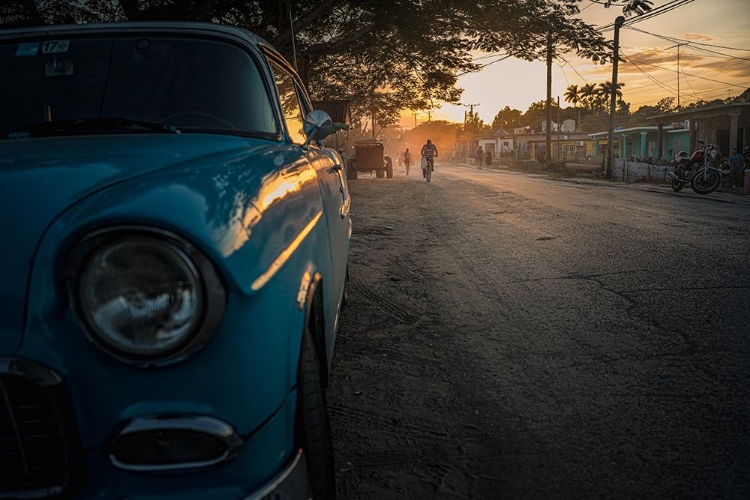 Picture of VIGNALES STREET AT SUNSET