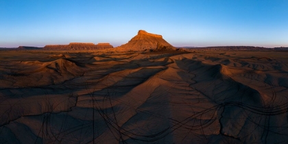 Picture of GOLDEN BADLANDS