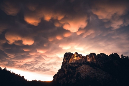 Picture of MT. RUSHMORE AFTER THE STORM
