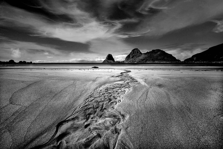 Picture of PATTERNS IN SAND