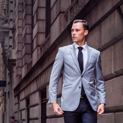 Picture of YOUNG BUSINESSMAN IN NEW YORK CITY