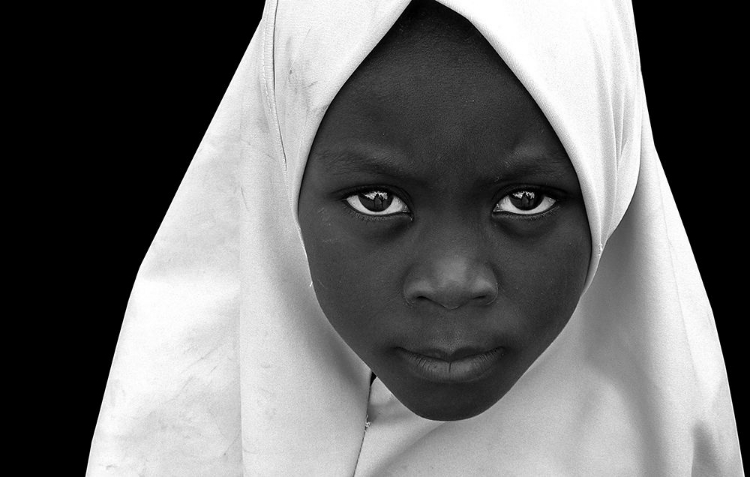 Picture of INTENSE LOOK OF A ZANZIBAR GIRL