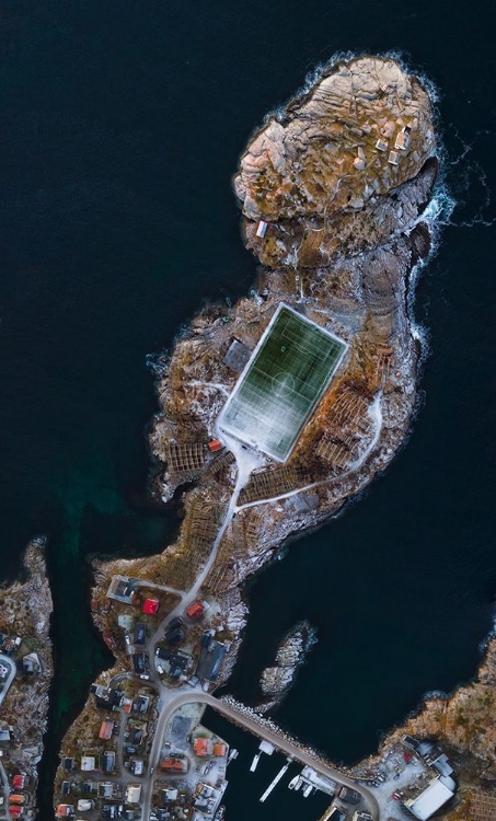 Picture of HENNINGSVAER FOOTBAL STADION