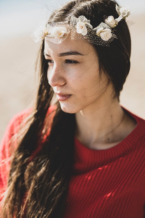 Picture of PORTRAIT OF A YOUNG WOMAN