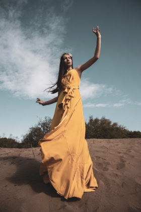 Picture of WOMAN IN YELLOW DRESS