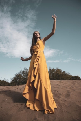 Picture of WOMAN IN YELLOW DRESS