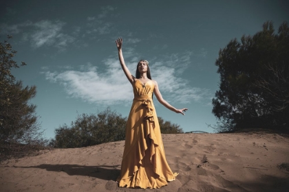 Picture of WOMAN IN YELLOW DRESS