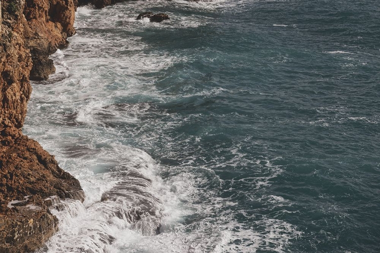 Picture of SEA WAVES AND ROCKS