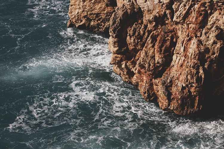 Picture of SEA WAVES AND ROCKS