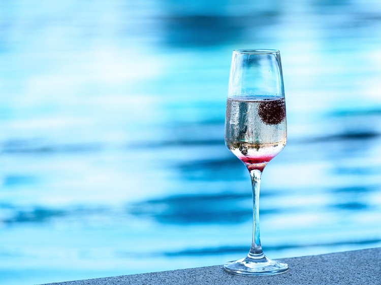 Picture of DELICIOUS COCKTAIL BY THE POOL
