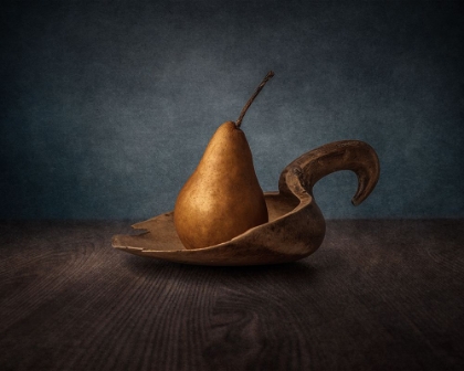 Picture of PEAR ON SPOON