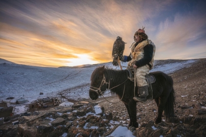 Picture of SUNSET AND AN EAGLE HUNTER