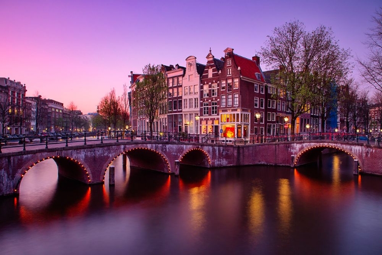 Picture of AMSTERDAM: ATARDECER EN EL CANAL