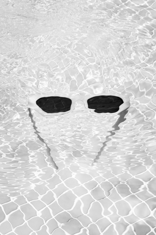 Picture of SUNGLASSES IN POOL