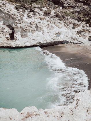 Picture of WINDSWEPT WATERS, MILOS