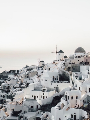 Picture of MINIMALISM IN OIA, SANTORINI