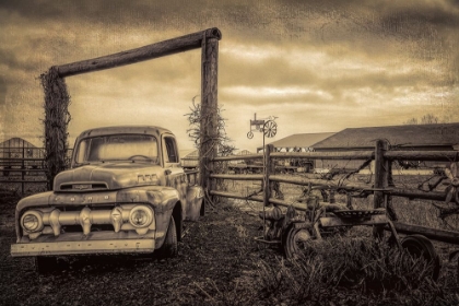 Picture of OLD FORD AT THE FARM