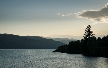 Picture of COLUMBIA RIVER SERENITY