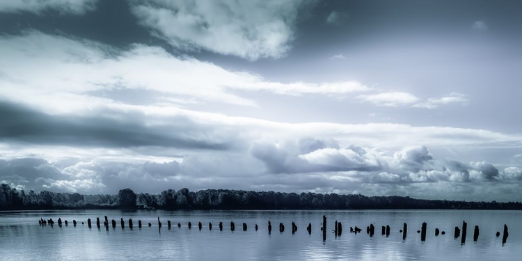 Picture of PEACEFUL MORNING ON THE RIVER