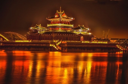 Picture of JINMING LAKE-KAIFENG-HENAN-CHINA. KAIFENG WAS THE CAPITAL OF THE SONG DYNASTY-1000 TO 1100 AD.