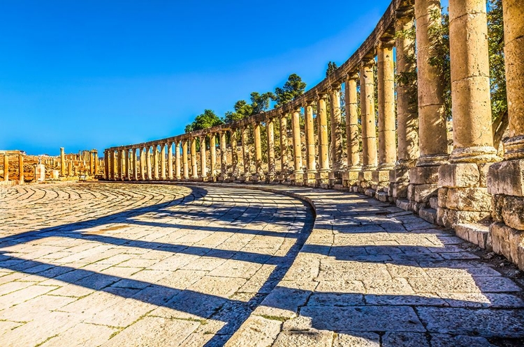 Picture of ANCIENT ROMAN CITY JERASH JORDAN. JERASH CAME TO POWER 300 BC TO 600 AD.