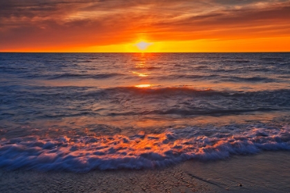 Picture of CANADA-ONTARIO-GRAND BEND. SUNSET ON LAKE ONTARIO.