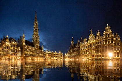 Picture of BELGIUM-BRUSSELS. GRAND PLACE MAIN SQUARE LIT AT TWILIGHT.