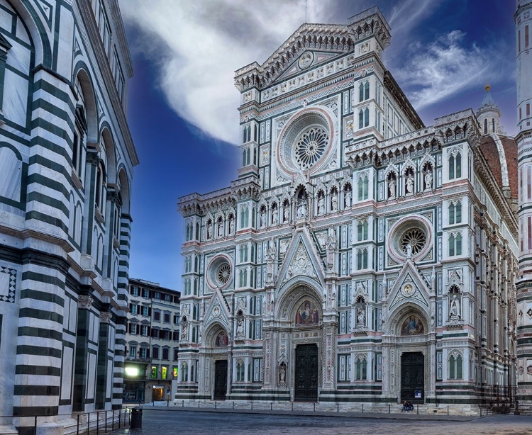 Picture of EVENING LIGHT. DUOMO SANTA MARIA DEL FIORE. TUSCANY-ITALY.