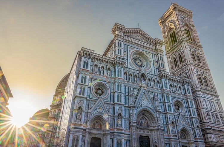 Picture of SUNRISE. DUOMO SANTA MARIA DEL FIORE. TUSCANY-ITALY.