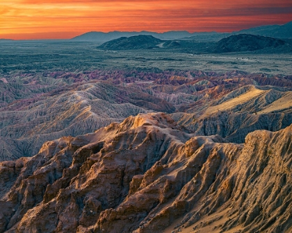 Picture of USA-CALIFORNIA-ANZA-BORREGO DESERT STATE PARK. BARREN DESERT LANDSCAPE AT SUNRISE.