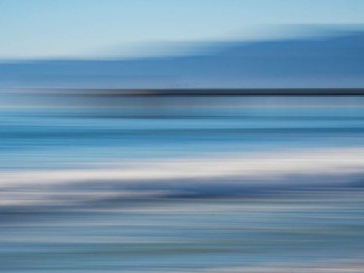 Picture of USA-CALIFORNIA-LOS ANGELES. VENICE BEACH-WAVES AND PIER.