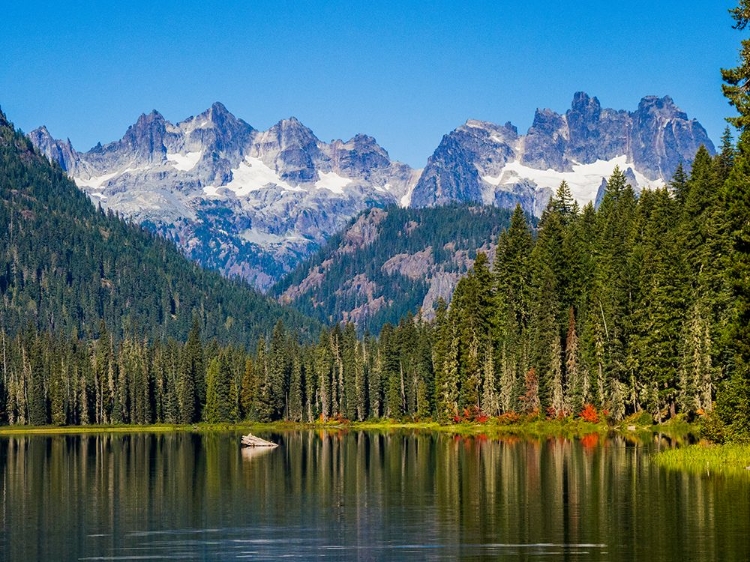 Picture of USA-WASHINGTON STATE-KITTITAS COUNTY. COOPER LAKE IN THE CENTRAL WASHINGTON CASCADE MOUNTAINS.