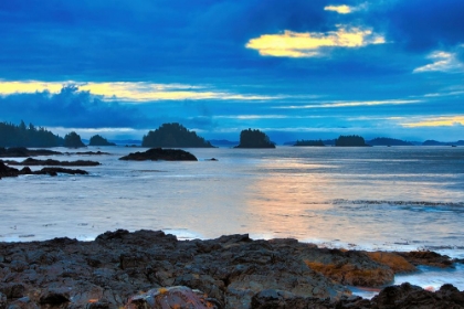 Picture of ISLANDS AT SUNRISE